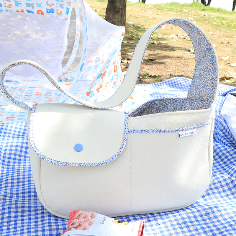 Portable Pet Travel Carrier Bag For Outdoor Use