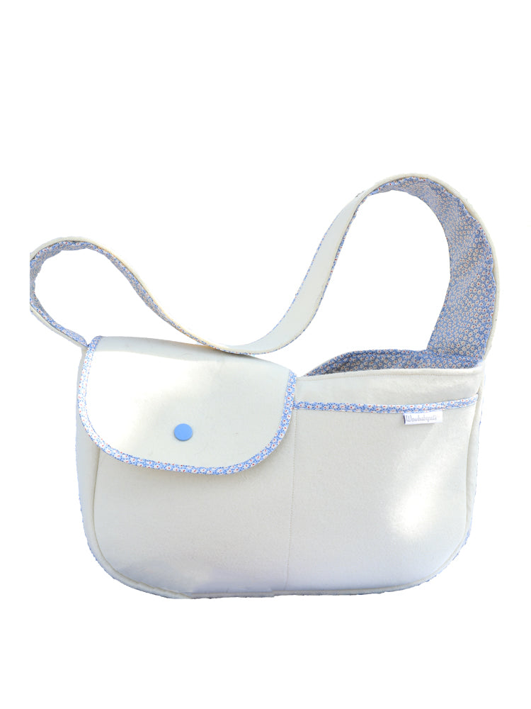 Portable Pet Travel Carrier Bag For Outdoor Use